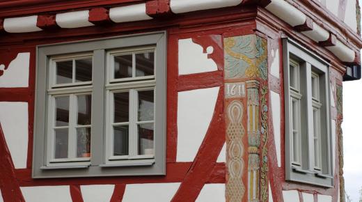 Referenz Fachwerkhaus Kronberger Spital mit PaXpur Holzfenstern